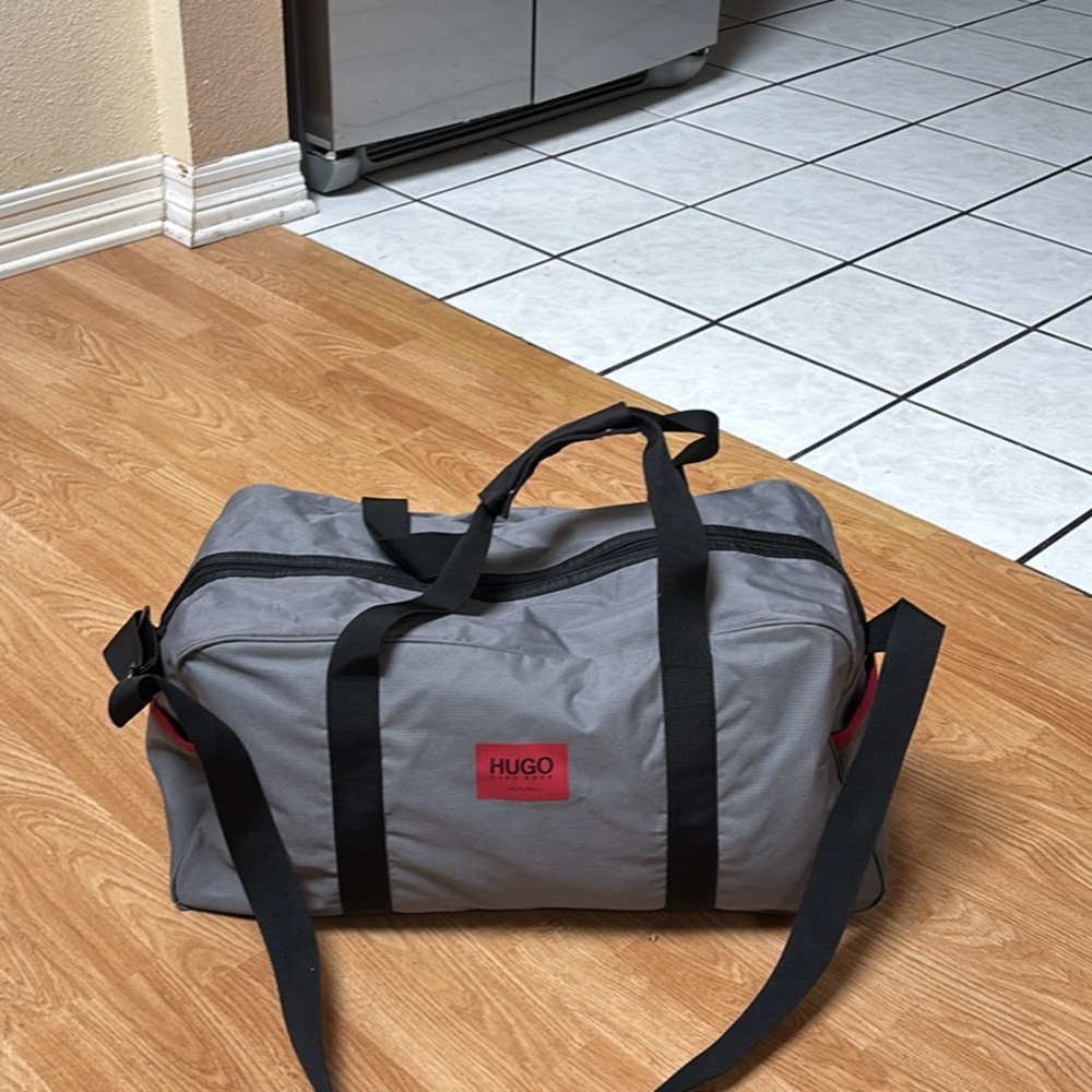 Hugo Boss Weekender/ Traveler/ duffel Sports Bag